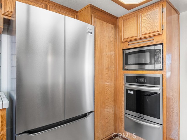 Detail Gallery Image 12 of 35 For 12635 Sorrel Dr, Apple Valley,  CA 92308 - 3 Beds | 3 Baths