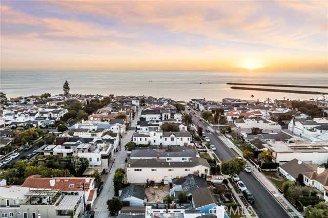 Detail Gallery Image 2 of 20 For 314 Orchid Ave, Corona Del Mar,  CA 92625 - 3 Beds | 3/1 Baths