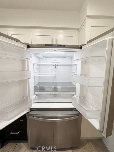 Detail Gallery Image 8 of 28 For 4487 Colbath Ave #101,  Sherman Oaks,  CA 91423 - 1 Beds | 1 Baths