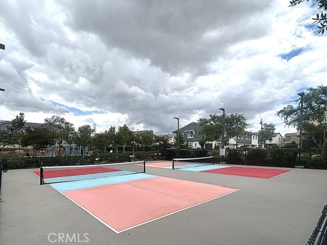 https://media.crmls.org/medias/6ab88787-f02f-4eb1-b8a4-824e12bb432d.jpg?preset=X-Large