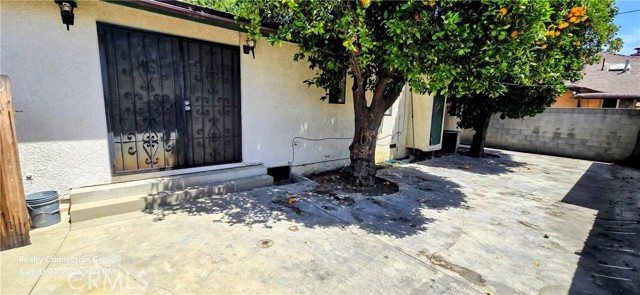8730 N 6th, Downey CA: https://media.crmls.org/medias/6ab8e76d-ab08-461f-85dd-98aa399d31e8.jpg