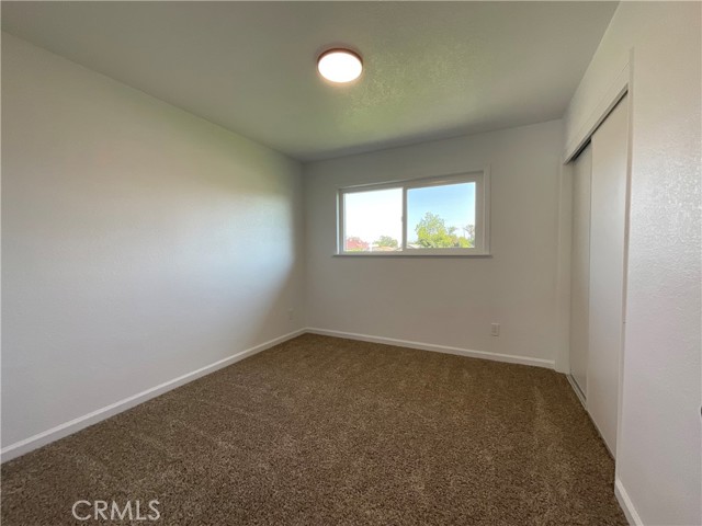 Detail Gallery Image 9 of 22 For 17532 Pine Ave, Fontana,  CA 92335 - 3 Beds | 2 Baths