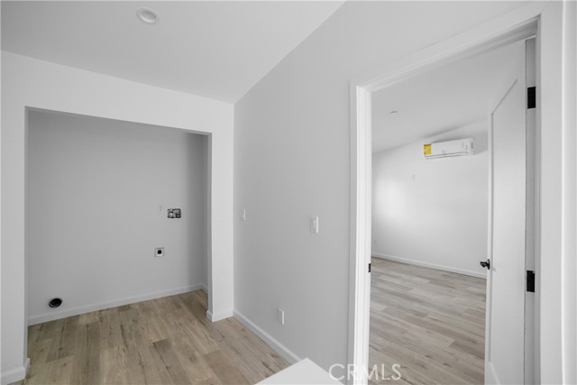 Detail Gallery Image 7 of 11 For 20536 Enadia Way, Winnetka,  CA 91306 - 3 Beds | 2 Baths