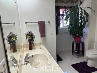 19220 Maywood Street, Bloomington CA: https://media.crmls.org/medias/6ab96928-d324-4100-aca3-50dbbc1cf46e.jpg