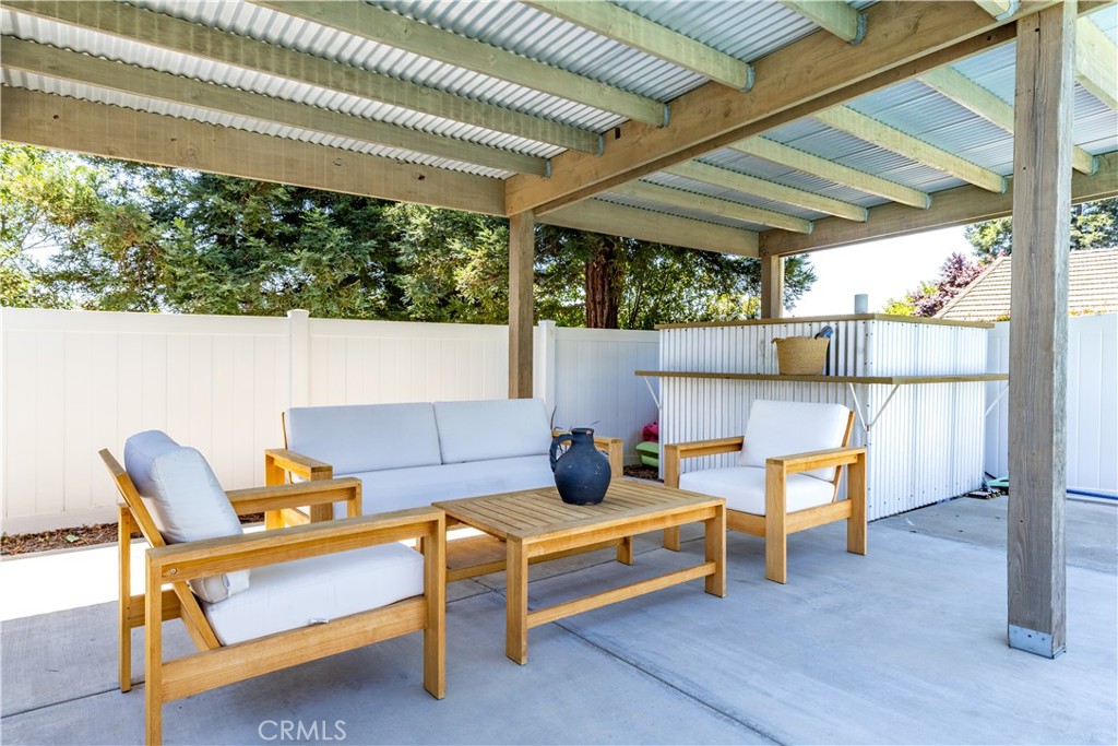 1307 Crown Way