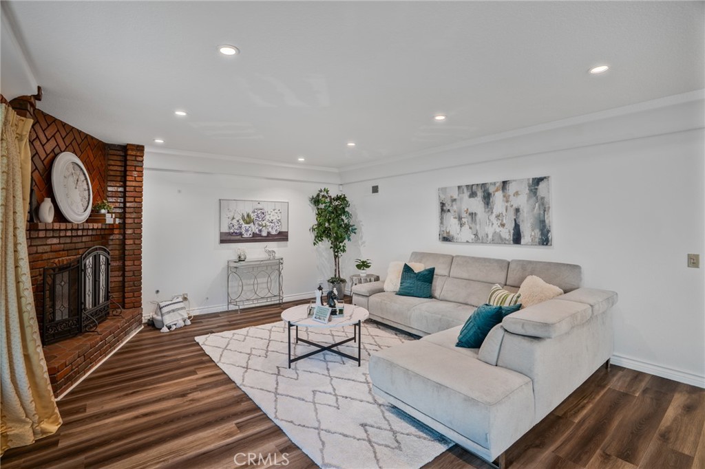 MLS #WS25259083 image #33