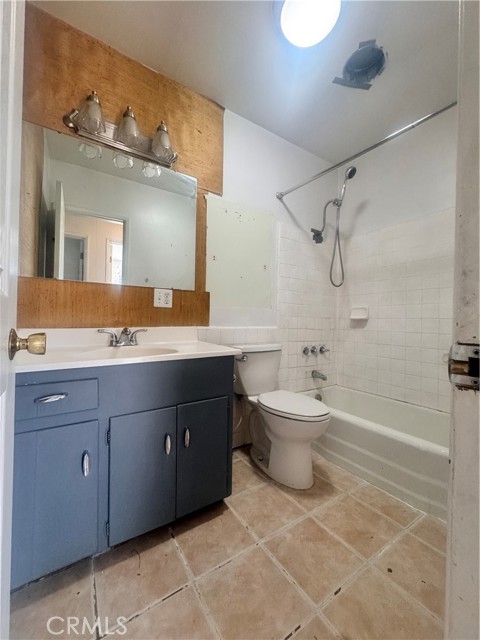 Detail Gallery Image 26 of 39 For 25286 North, Twin Peaks,  CA 92391 - 4 Beds | 3 Baths