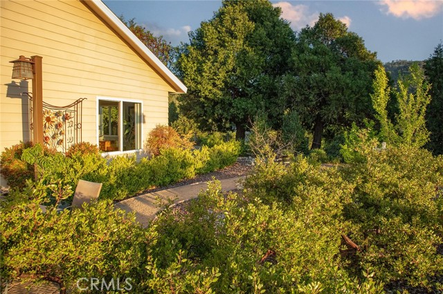 Image 10 of 64 For 38736 Oak Glen Road