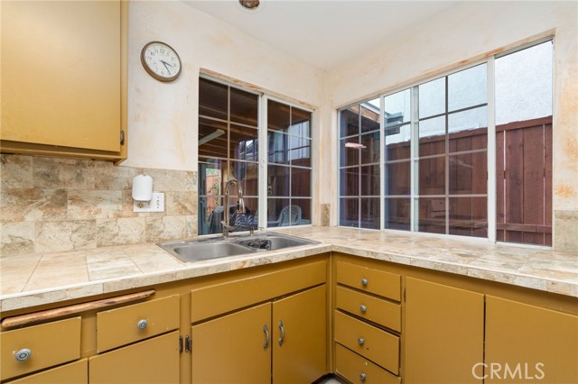 Detail Gallery Image 16 of 35 For 5762 Sky Meadow, Jurupa Valley,  CA 92509 - 3 Beds | 2 Baths