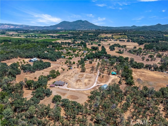 7235 Highland Springs Road, Lakeport CA: https://media.crmls.org/medias/6abc2f6b-429f-47ee-b9b4-77a09fb910ac.jpg