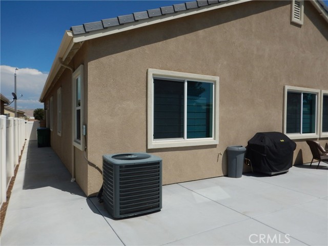 Detail Gallery Image 6 of 42 For 30407 Cherry Opal Ln, Menifee,  CA 92584 - 2 Beds | 2/1 Baths