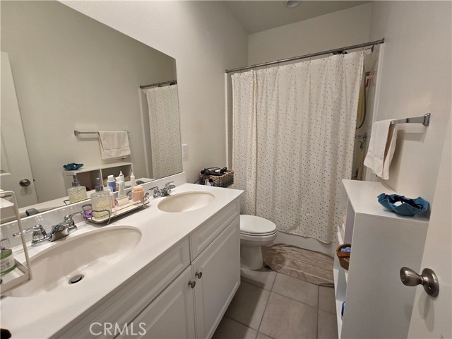 Detail Gallery Image 9 of 14 For 8901 Orangethorpe Ave, Buena Park,  CA 90621 - 4 Beds | 3/1 Baths