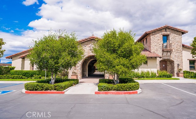 26941 Redwood Bluff Lane, Valencia CA: https://media.crmls.org/medias/6abf37b6-53bb-44c0-b76c-e0d1a3abedc0.jpg