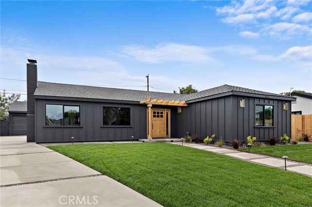 Detail Gallery Image 8 of 37 For 939 Congress St, Costa Mesa,  CA 92627 - 4 Beds | 2 Baths
