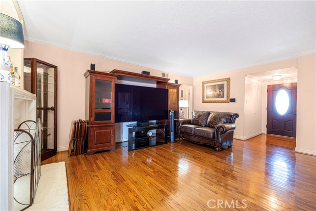 Detail Gallery Image 15 of 29 For 633 S Echo, Anaheim,  CA 92804 - 4 Beds | 2 Baths