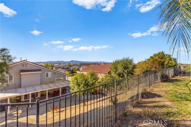 Detail Gallery Image 8 of 53 For 21389 Greyson Rd, Moreno Valley,  CA 92557 - 4 Beds | 3 Baths