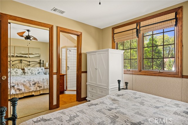 Detail Gallery Image 36 of 67 For 28476 North Shore Rd, Lake Arrowhead,  CA 92352 - 4 Beds | 4/2 Baths