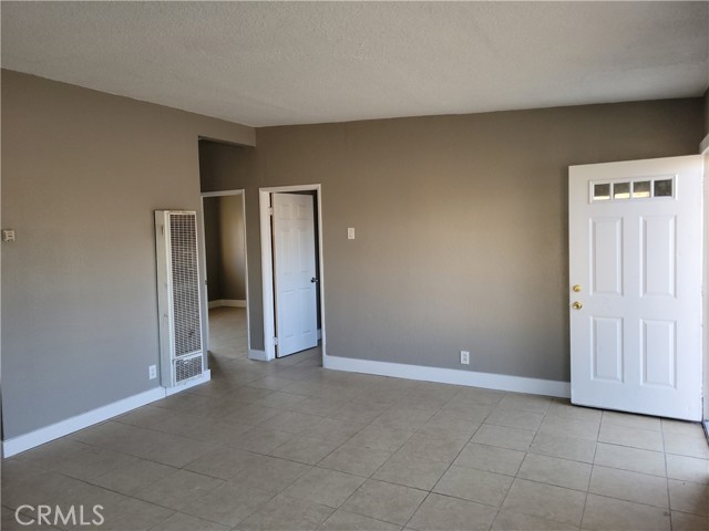 Detail Gallery Image 4 of 26 For 12079 Sand Ave, Adelanto,  CA 92301 - 2 Beds | 1 Baths