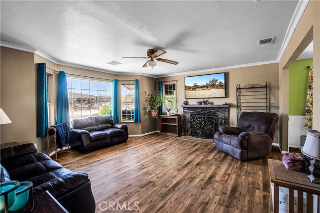 Detail Gallery Image 7 of 48 For 58682 Sun Mesa Dr, Yucca Valley,  CA 92284 - 3 Beds | 2 Baths