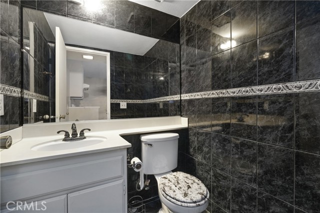 Detail Gallery Image 9 of 23 For 1650 S Campus, Ontario,  CA 91761 - 2 Beds | 2/1 Baths