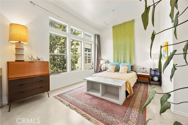 253 N Bush Street, Santa Ana CA: https://media.crmls.org/medias/6ac5c4cc-a737-46f7-a21a-d1b678fca1bc.jpg
