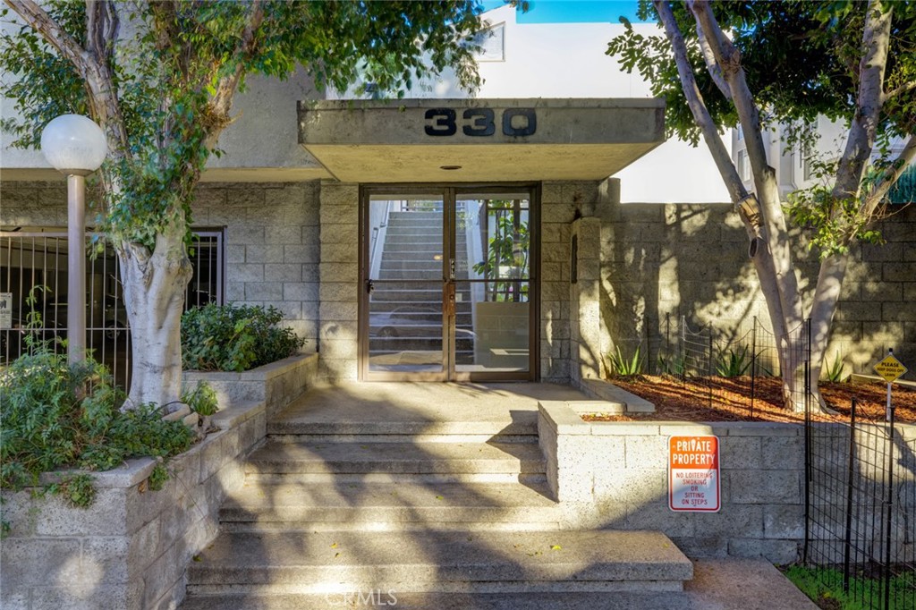 330 N Maple Street