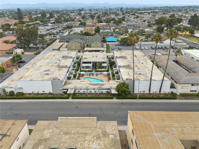Detail Gallery Image 30 of 32 For 1349 Edgewood Way #49,  Oxnard,  CA 93030 - 2 Beds | 2 Baths