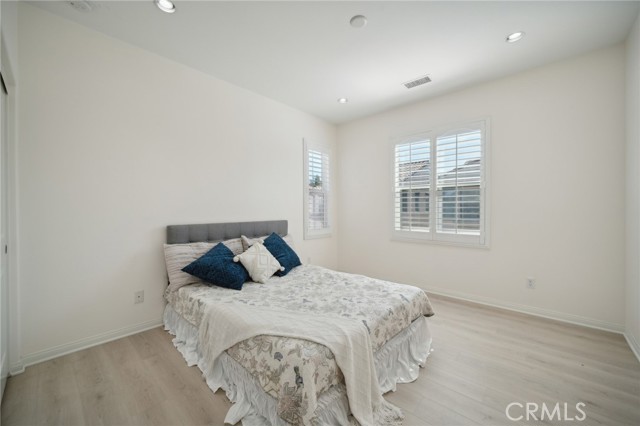 Detail Gallery Image 22 of 40 For 84 Plum Feather, Irvine,  CA 92620 - 3 Beds | 2/1 Baths