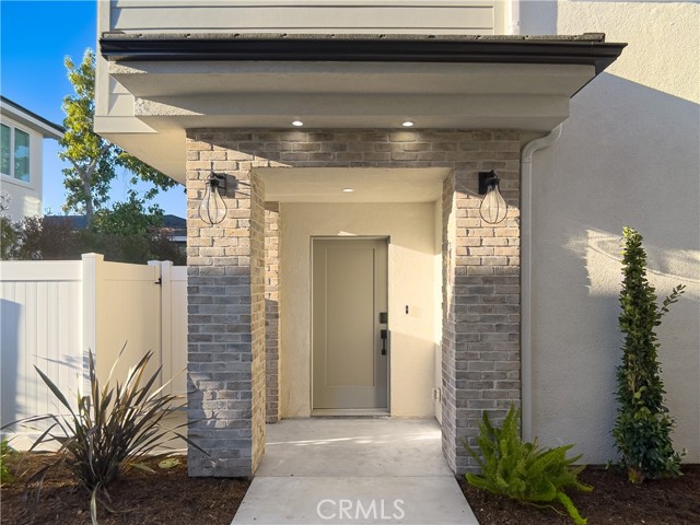 Front Image Thumbnail for CRPW26059585