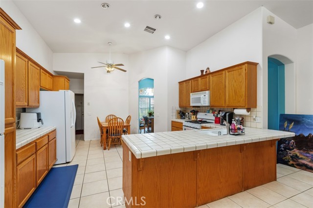 Image 11 of 26 For 68744 Durango Road