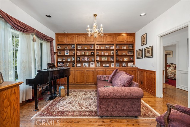 Detail Gallery Image 8 of 42 For 1170 N Englewild Dr., Glendora,  CA 91741 - 5 Beds | 6/1 Baths