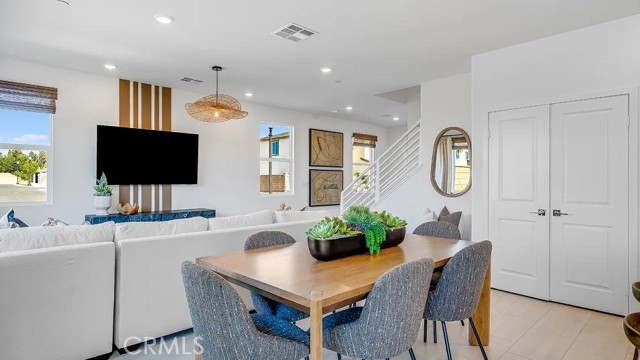 Detail Gallery Image 5 of 17 For 3221 Silo Paseo, Ontario,  CA 91761 - 3 Beds | 2/1 Baths