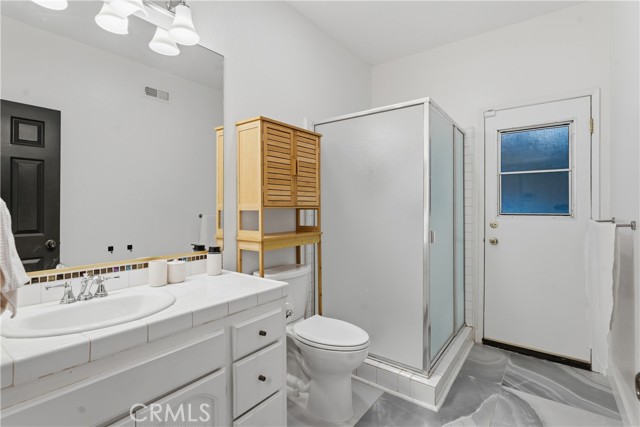 Detail Gallery Image 38 of 51 For 5501 Fairgrange Dr, Agoura Hills,  CA 91301 - 6 Beds | 3 Baths