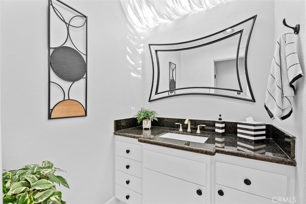 MLS #OC25259216 image #19