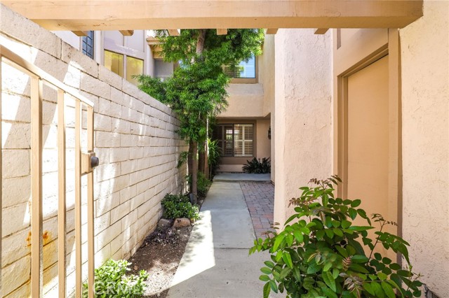 Detail Gallery Image 32 of 37 For 27 Tahoe, Irvine,  CA 92612 - 3 Beds | 2/1 Baths