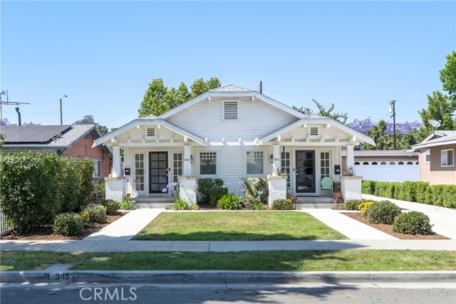 341 W Whiting Avenue, Fullerton CA: https://media.crmls.org/medias/6acaa498-2bb2-454f-becd-3ab677b9066e.jpg
