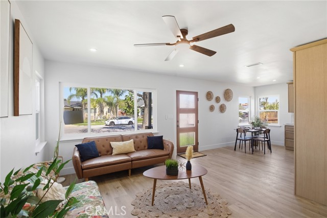 Detail Gallery Image 19 of 39 For 984 Fremont St, Pomona,  CA 91766 - 3 Beds | 2 Baths