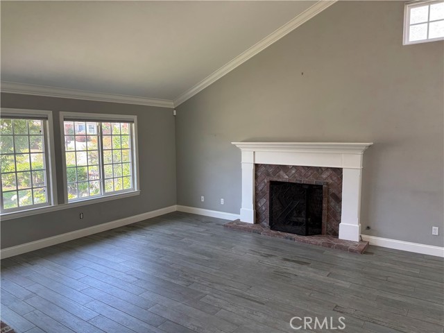 Image 6 of 41 For 777 Oak Knoll Street
