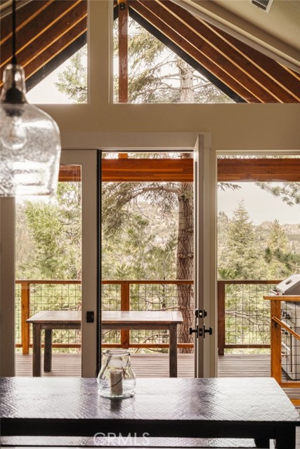 26910 Everest Road, Lake Arrowhead, CA 92352