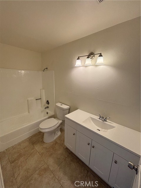 10901 LAUREL CNY BLVD #209, San Fernando CA: https://media.crmls.org/medias/6acb2665-d73c-4876-86ec-9be3f4bc5330.jpg