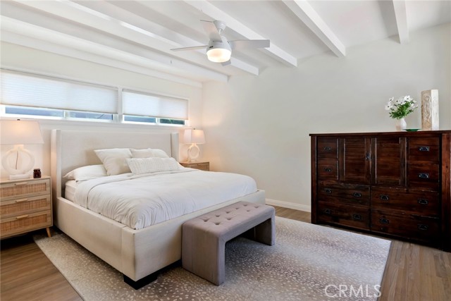 14724 Cumpston Street photo 21