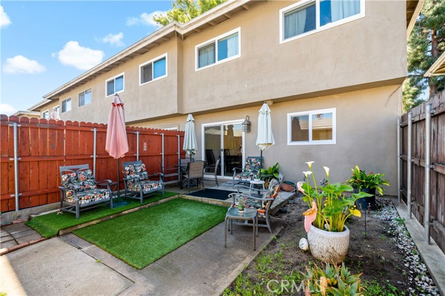 Detail Gallery Image 20 of 39 For 1459 Deauville Pl, Costa Mesa,  CA 92626 - 3 Beds | 2/1 Baths