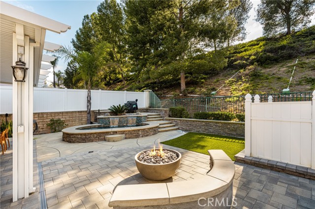 Detail Gallery Image 8 of 32 For 995 S Silver Star Way, Anaheim,  CA 92808 - 3 Beds | 2/1 Baths
