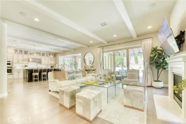 46 Shadybend, Irvine CA: https://media.crmls.org/medias/6acd5e5a-6a24-4814-b221-1968be6f8446.jpg