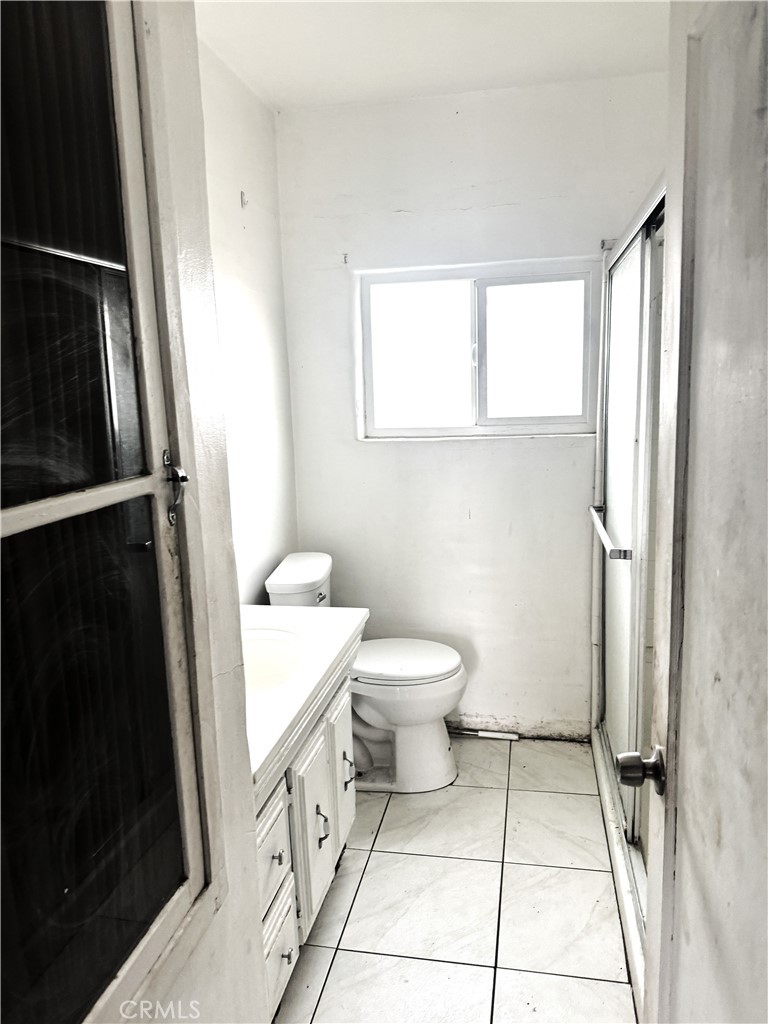 https://media.crmls.org/medias/6acda92f-1f73-4696-b105-c6eb39f69e2a.jpg?preset=X-Large