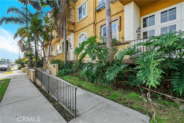 Detail Gallery Image 35 of 37 For 1225 Armacost Ave #207,  Los Angeles,  CA 90025 - 2 Beds | 2 Baths