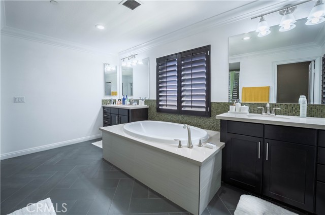 Detail Gallery Image 22 of 36 For 26407 Jean Baptiste, Moreno Valley,  CA 92555 - 5 Beds | 3/1 Baths