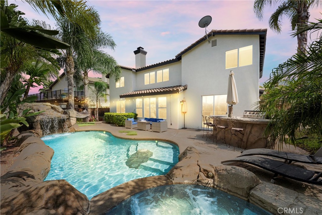 8628 Calle Canon Road