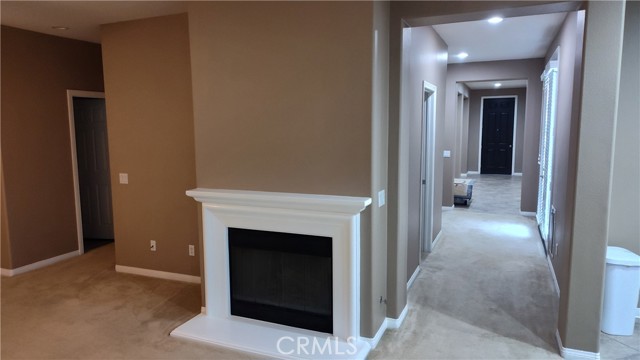 11318 Chinaberry Street, Corona CA: https://media.crmls.org/medias/6ad3bf7d-30c9-45c3-877e-15759bfa2040.jpg
