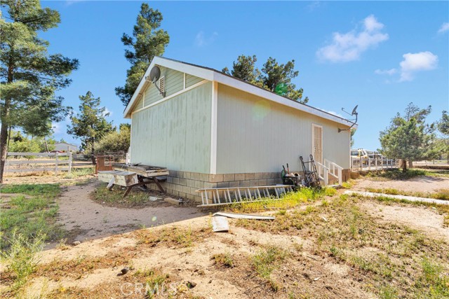 Detail Gallery Image 23 of 44 For 5635 Honeyhill Rd a & B,  Oak Hills,  CA 92344 - 3 Beds | 1 Baths